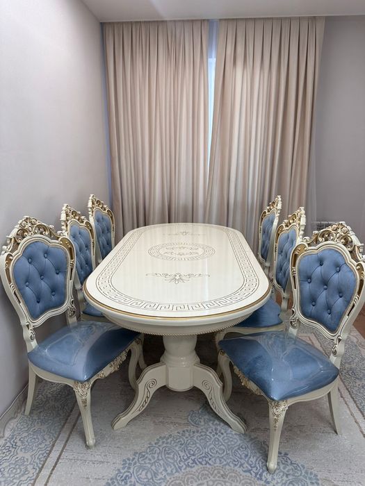 Комплект стола и стульев Обеденный комплект