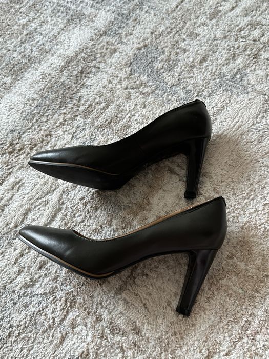 Туфли на каблуках 37