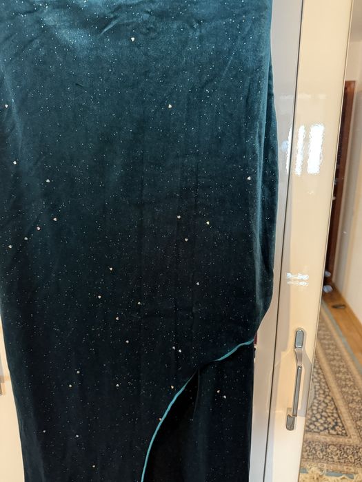 Vand rochie noua fara etichieta