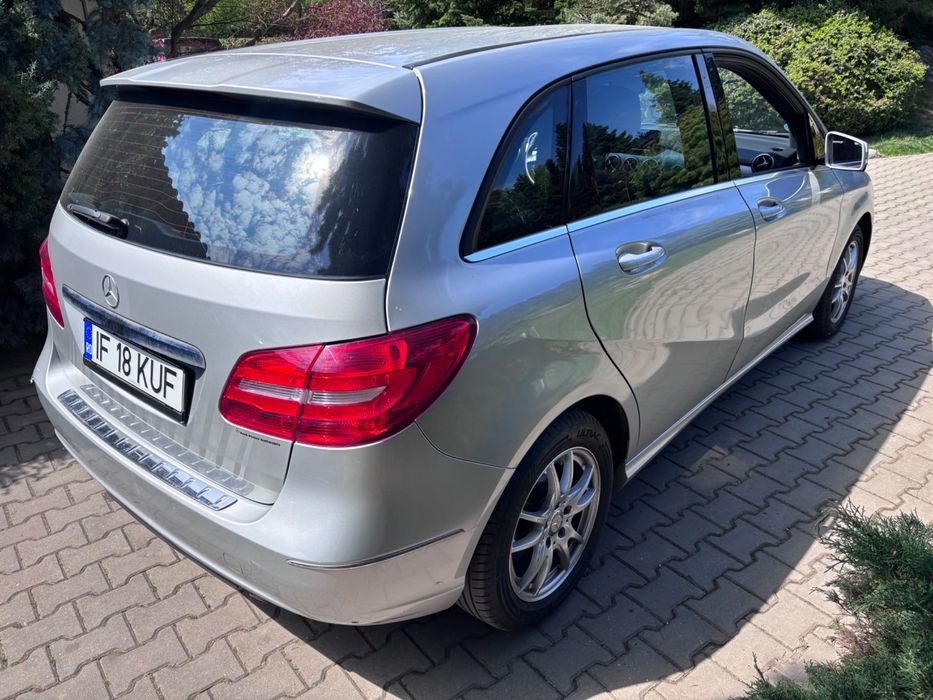Mercedes B180 Euro 6 / Benzină / CarPlay