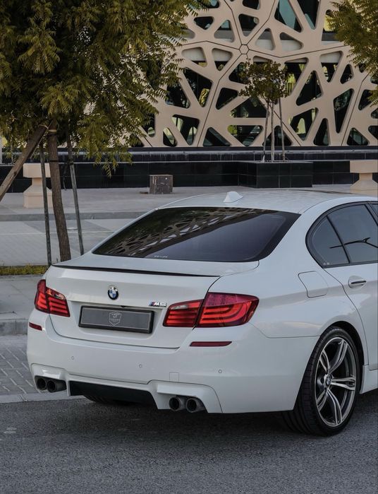 М5 Спойлер за багажник BMW F10