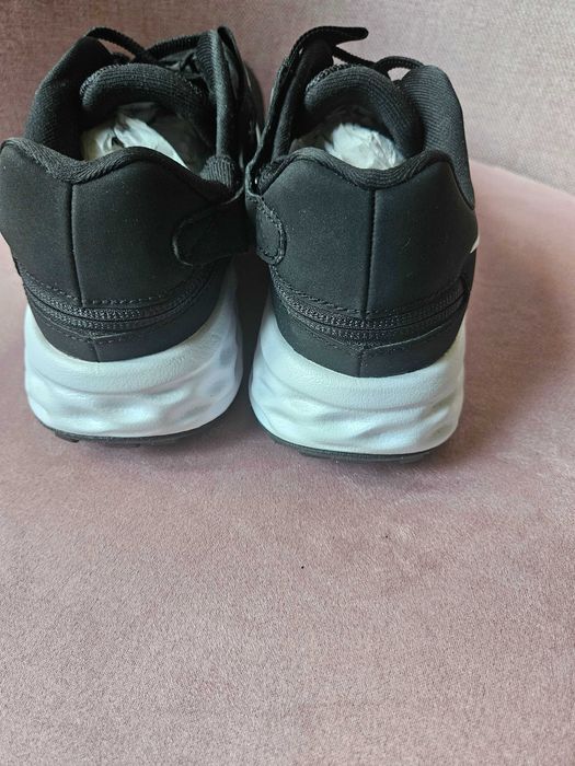 Нови маратонки Найк