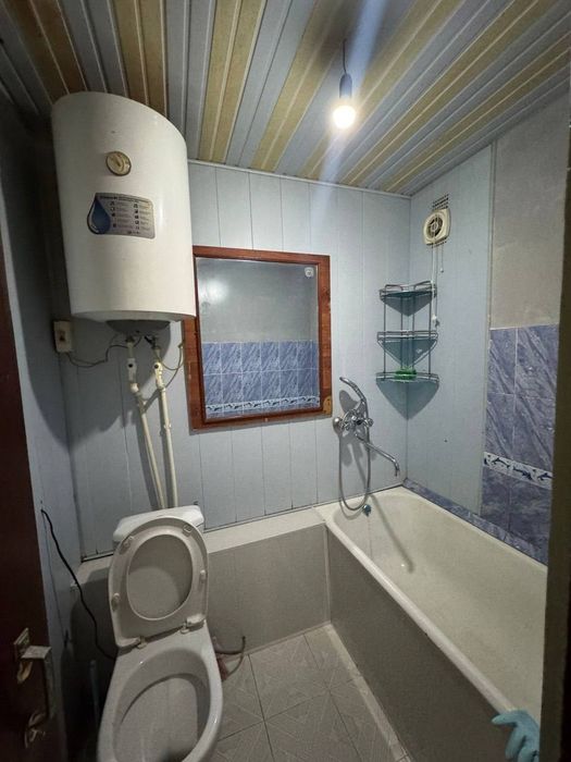 Chirchiq 8-mikr 2 xonali kvartira 56m² remont bilan