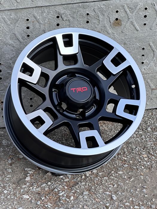 Off Road Джанти 17 “ цола 6х139.7 чисто нови Pajero Ranger Toyota