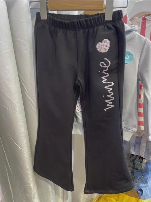 Двойка для девочек,  свитшот и брюки от Disney.