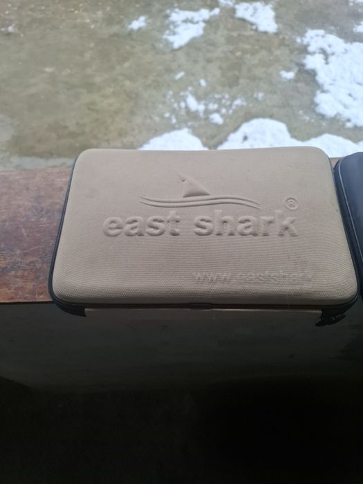 Vând echipament pescuit