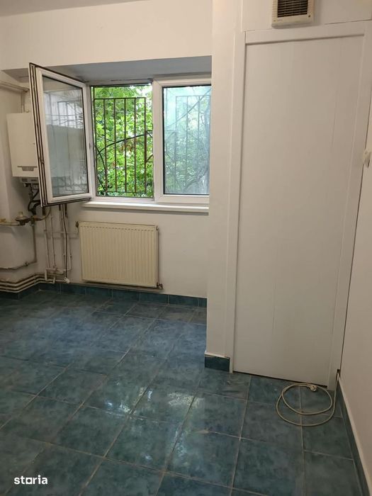 Apartament 2 camere, Decebal, parter, 70mp