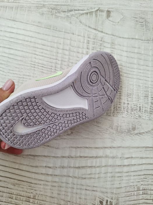 Спорти обувки за момиче