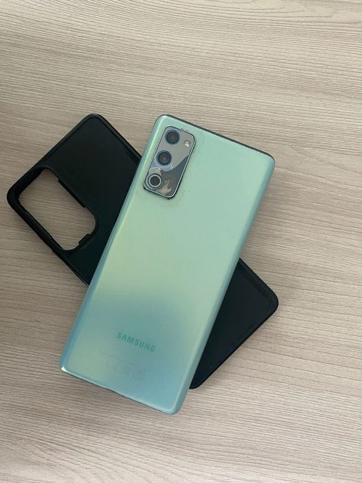 Обменяю самсунг с20фе