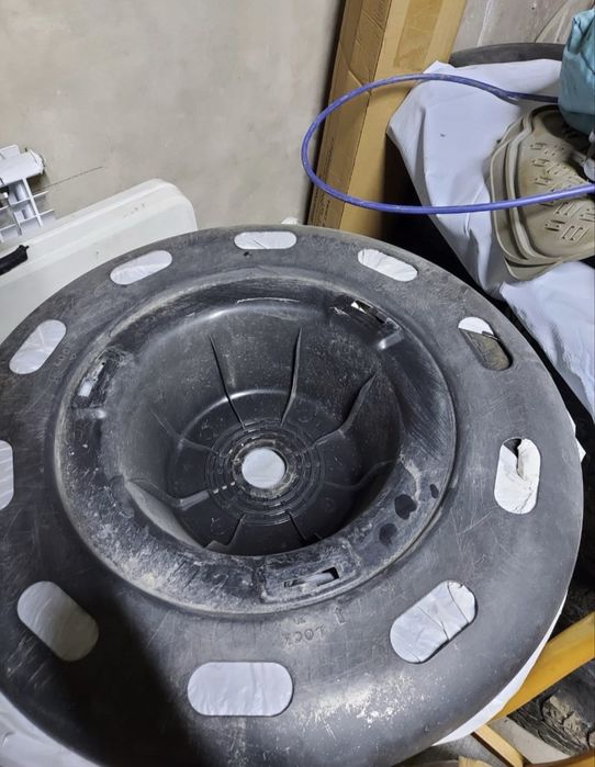 Чехол запасного колеса от HIGHLANDER