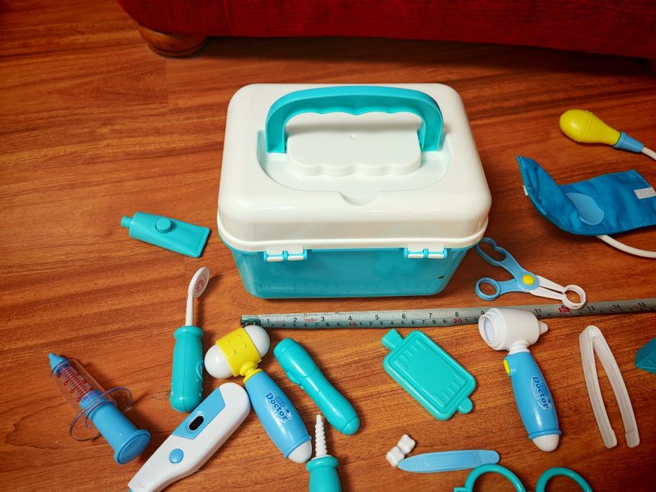 Reducere la toate! Trusa "Micul dentist" cu accesorii