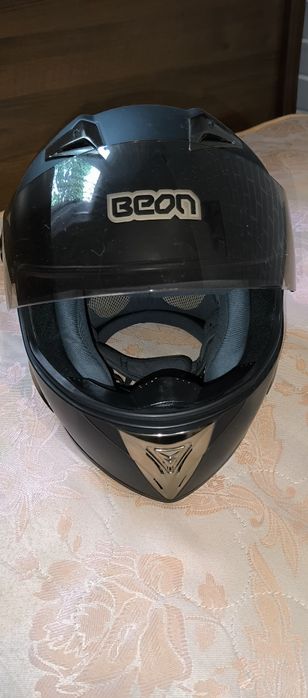 Мото шлем BEON ..