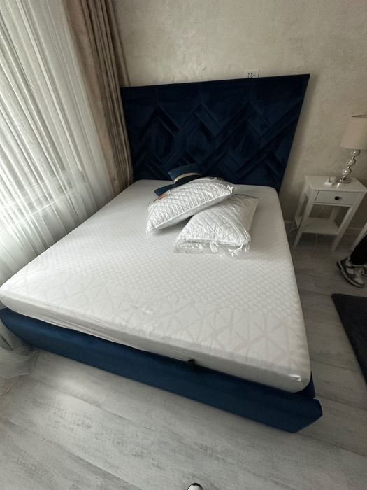 Pat dublu de dormitor