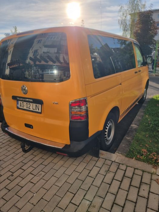VW TRANSPORTER T5 8+1 locuri