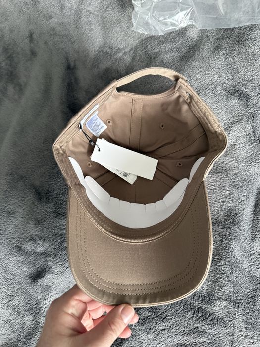 Calvin Klein sapca maro cu logo brodat marime OS noua originala