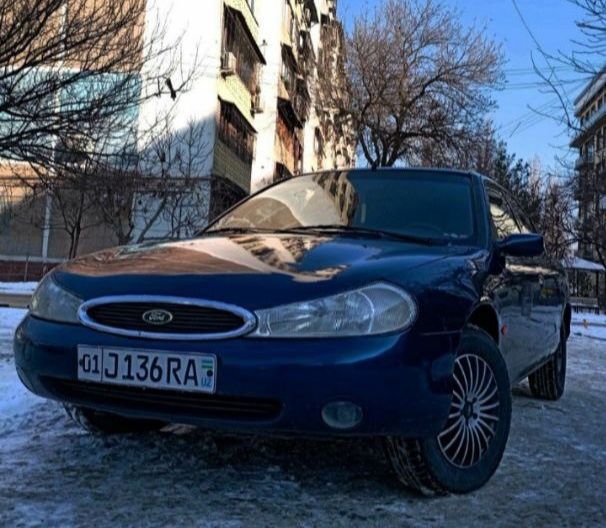Форд Мондео 2 1997 года выпуска  сотилади