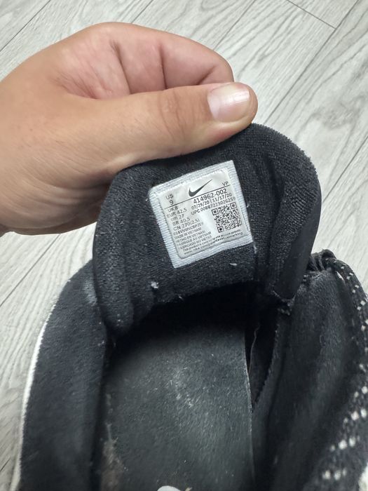 Uptempo Black/White - Marimea 43