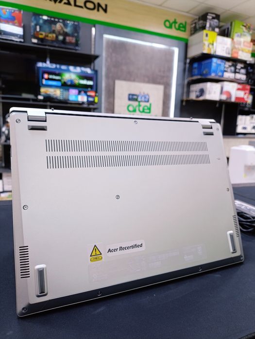 Acer Swift GO 14