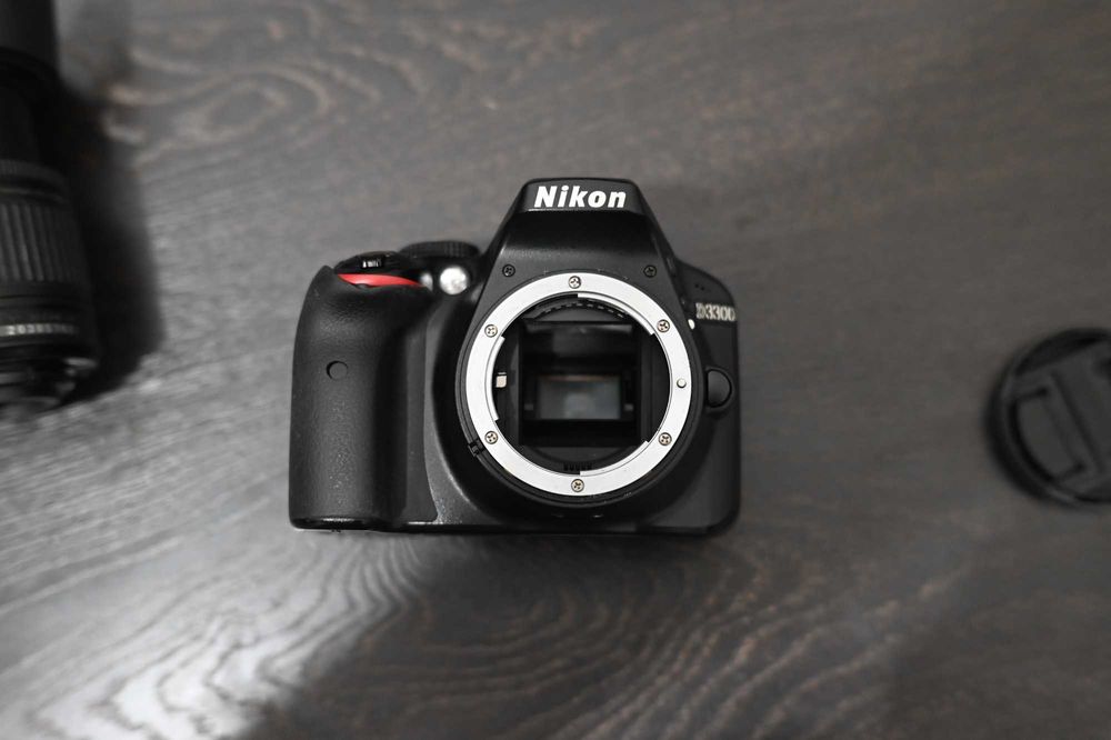 Kit fotografie bun pentru incepatori Nikon D3300+AF 50 1.8+ AFS 55-200