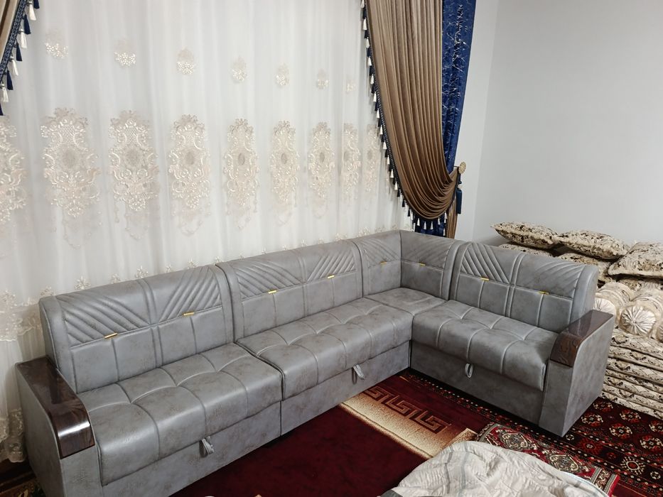 Кухни уголоклар сотилади