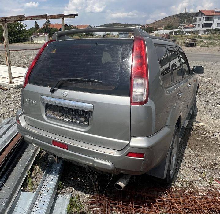 Нисан х-трейл на части