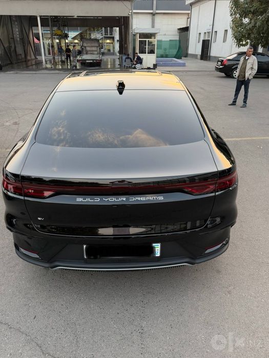 Byd han 701 km хан