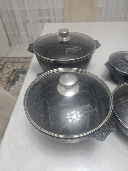 Набор кострюлей для дома