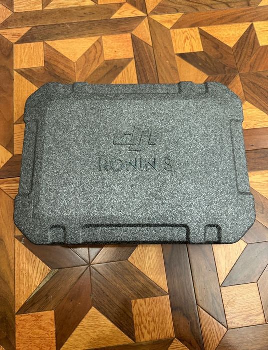 Продам стабилизатор для камеры Dji ronin s
