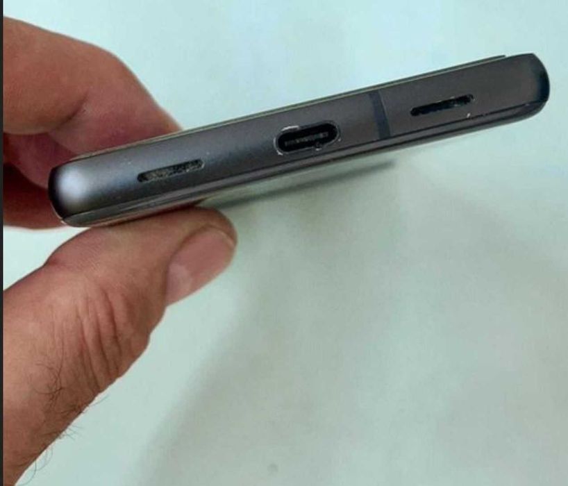 Google Pixel 7a pentru piese, display