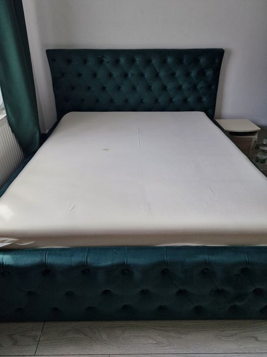 Pat tapițat verde făcut la comanda!160/200