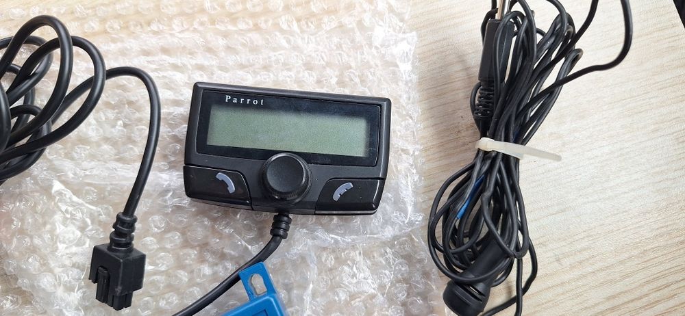 Parrot  ck3100 Хендсфриза автомобил
