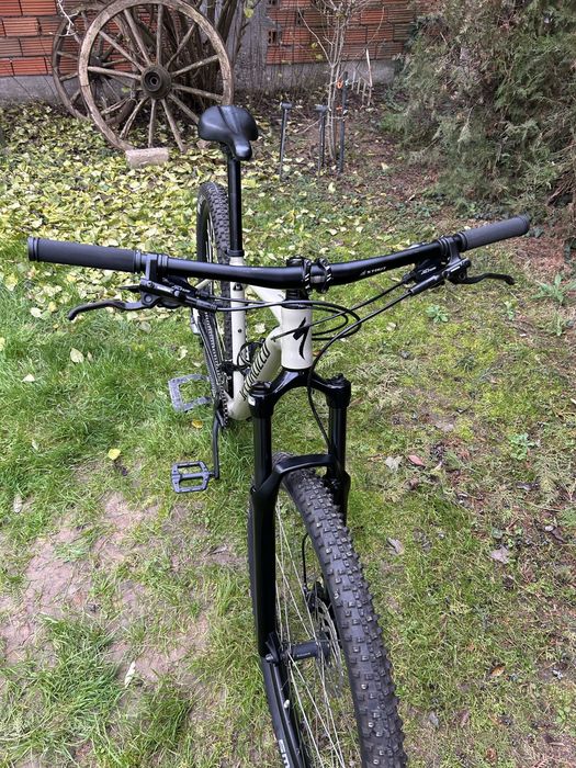 Specialized Rock Hopper 29 цола 2х9 Acera