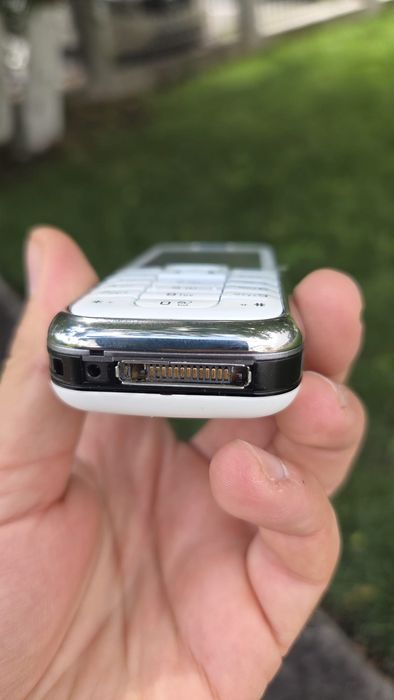 Nokia 6233 Telefon cu Butoane + Accesori
