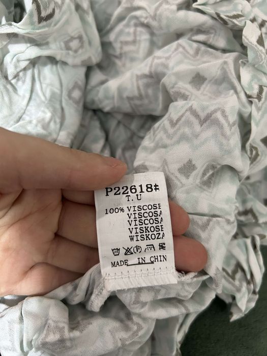 Vând bluza 100%viscosa
