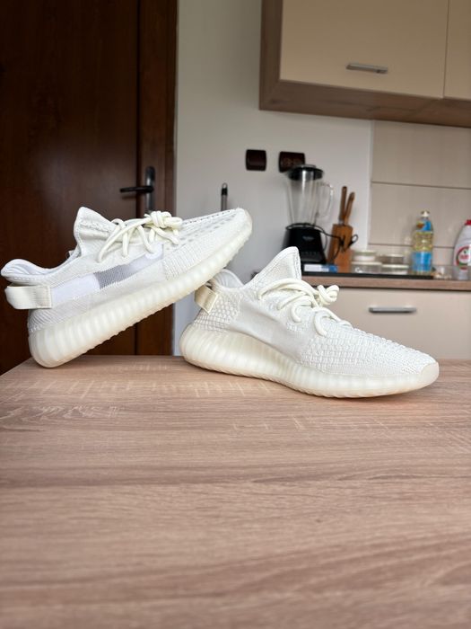 Yeezy Boost 350 V2