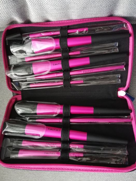 Набор кистей для макияжа