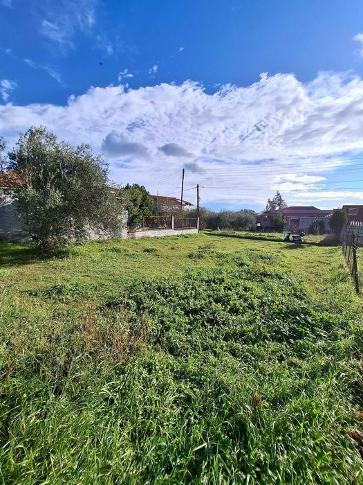 Продава се парцел в регулация с площ 205 м2 в Аспровалта, Гърция