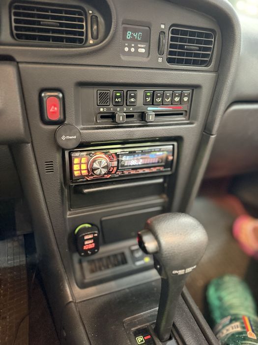 Nissan Maxima atestat retro