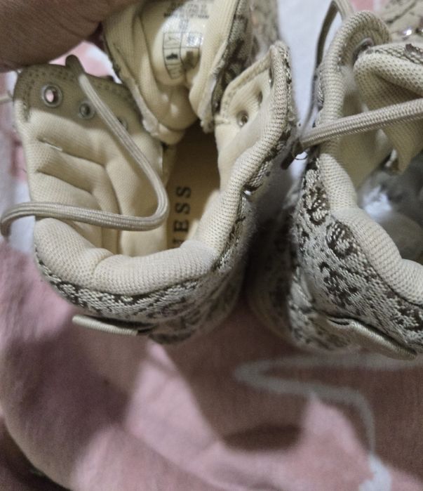 Guess оригинални дамски боти 37 номер