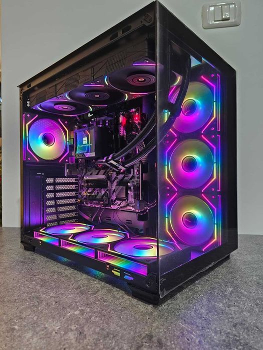 Calculator PC GAMING, RYZEN 7 9800X3D, 32GB DDR5, RTX 5070/RX 9070XT