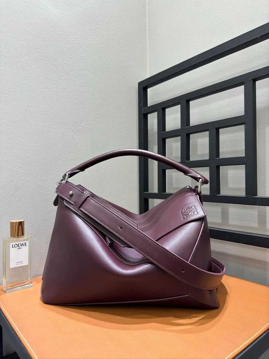 Нова дамска чанта в стил Loewe Puzzle Large – бордо