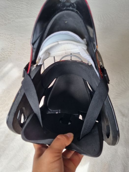 Продам шлем хоккейный