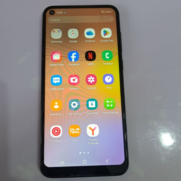 Самсунг смартфон А11