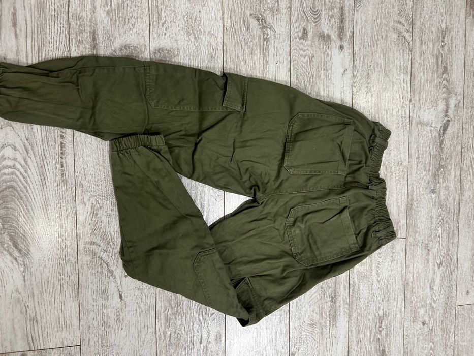 Стилен панталон в отлично състояние