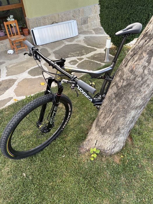 Orbea Oiz M-Team карбонов XC велосипед