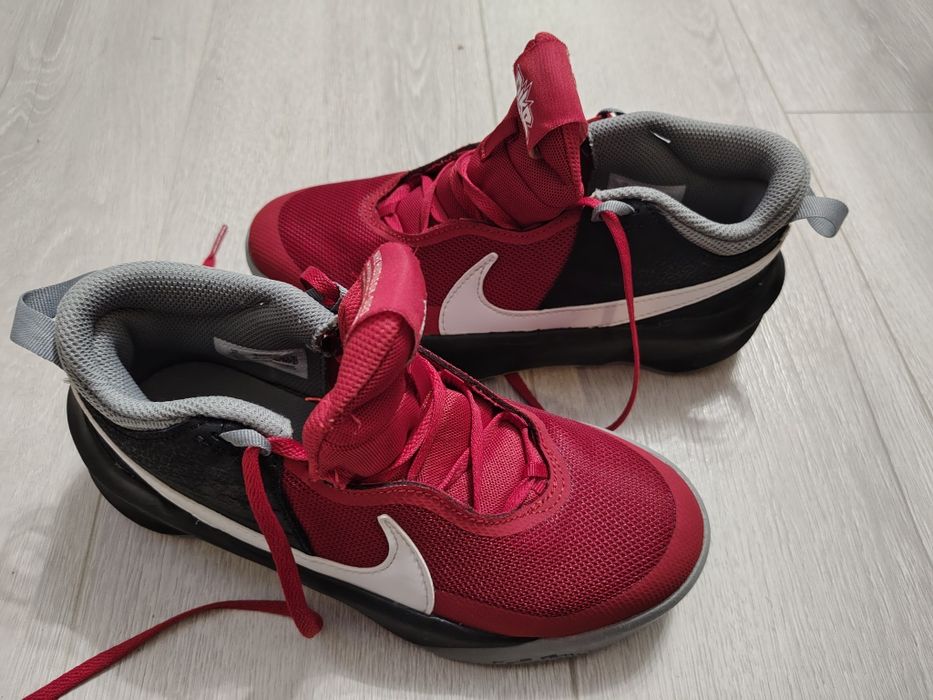 Маратонки Nike 36