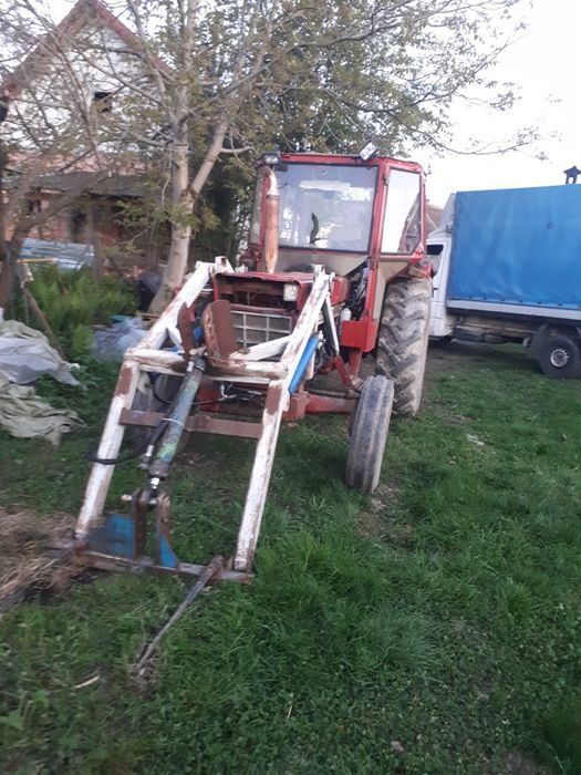 Încărcător pentru International 844 piese