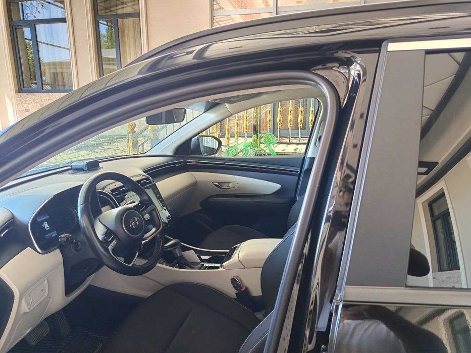 Hyundai Tucson restayling.2021 uil