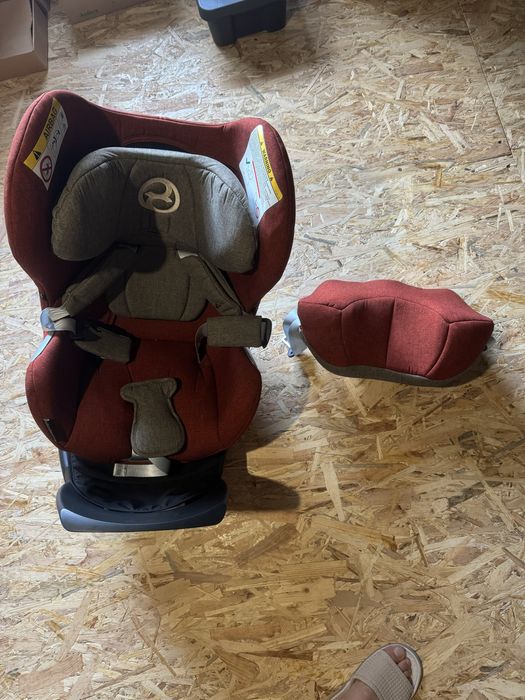 Scaun auto pentru copii model Cybex