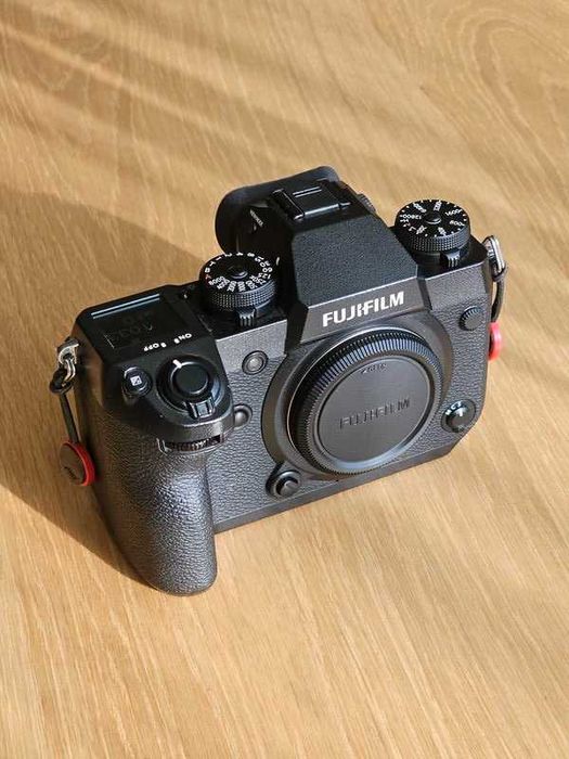 Фотоапарат Fujifilm X-H1